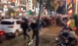 网友爆料中学生事件视频,网友曝光中学生事件引发热议